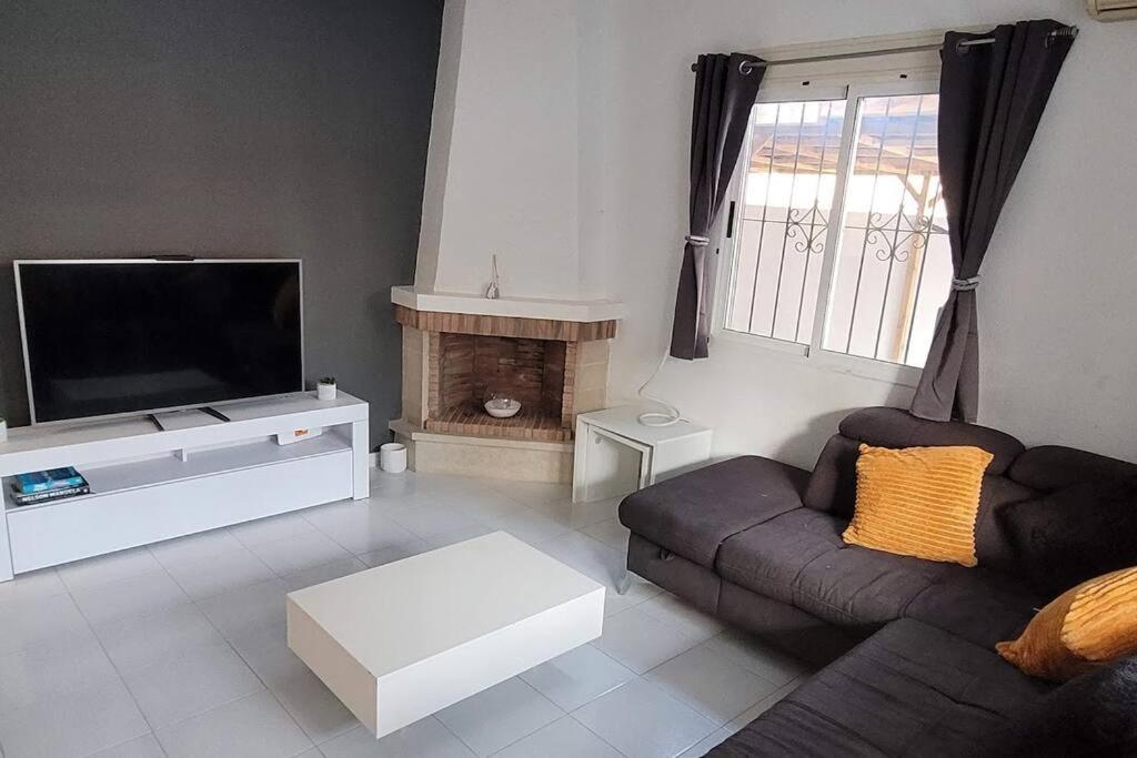 2 Bedroom House In Cabo Roig